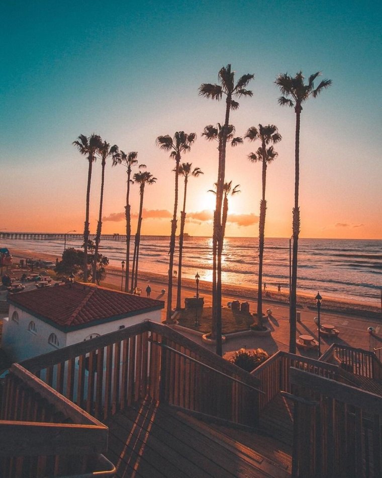 Венис Бич Лос Анджелес закат